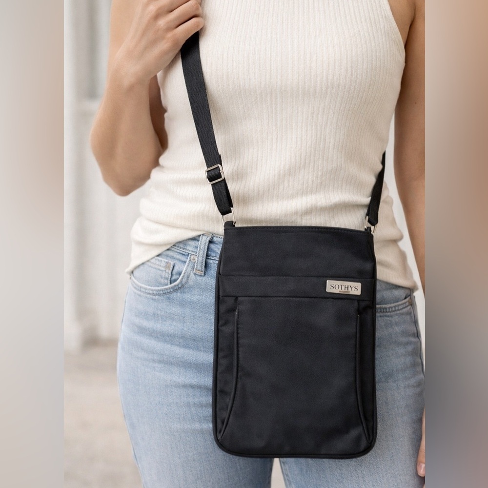 NWOT Sothys Paris Black Crossbody Travel Bag Cosmetic Spa Nylon Purse